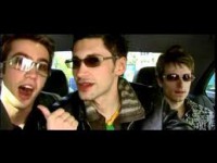 De Ce Plang Chitarele